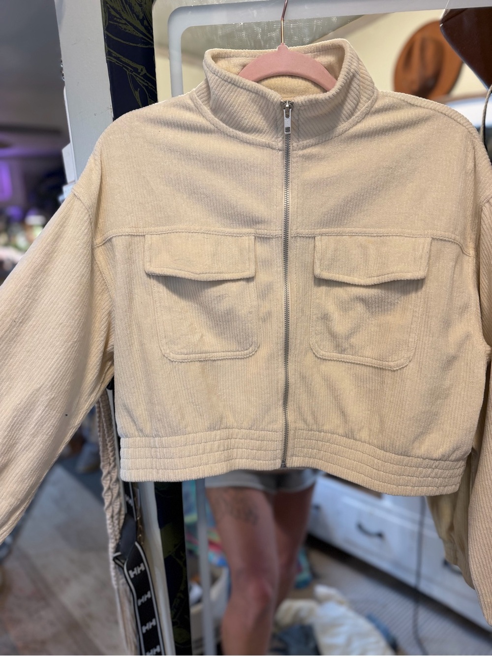 aerie Cropped Utility Jacket in Cream